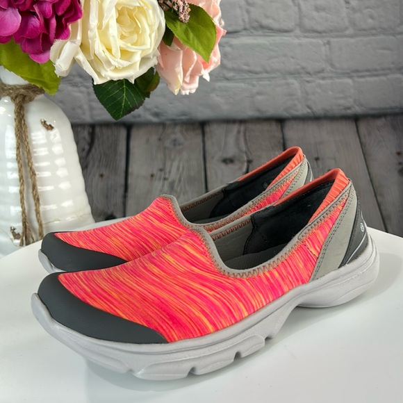 BZEES DELIGHT Hot Pink Orange Slip On Leisure Flats - Picture 1 of 17